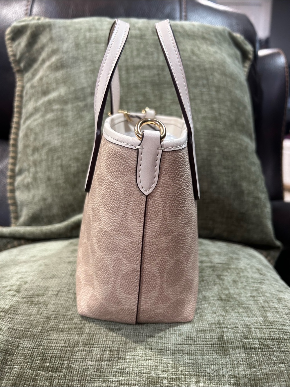 Coach Cream and White Mini Pebbled Satchel - Picture 3 of 12
